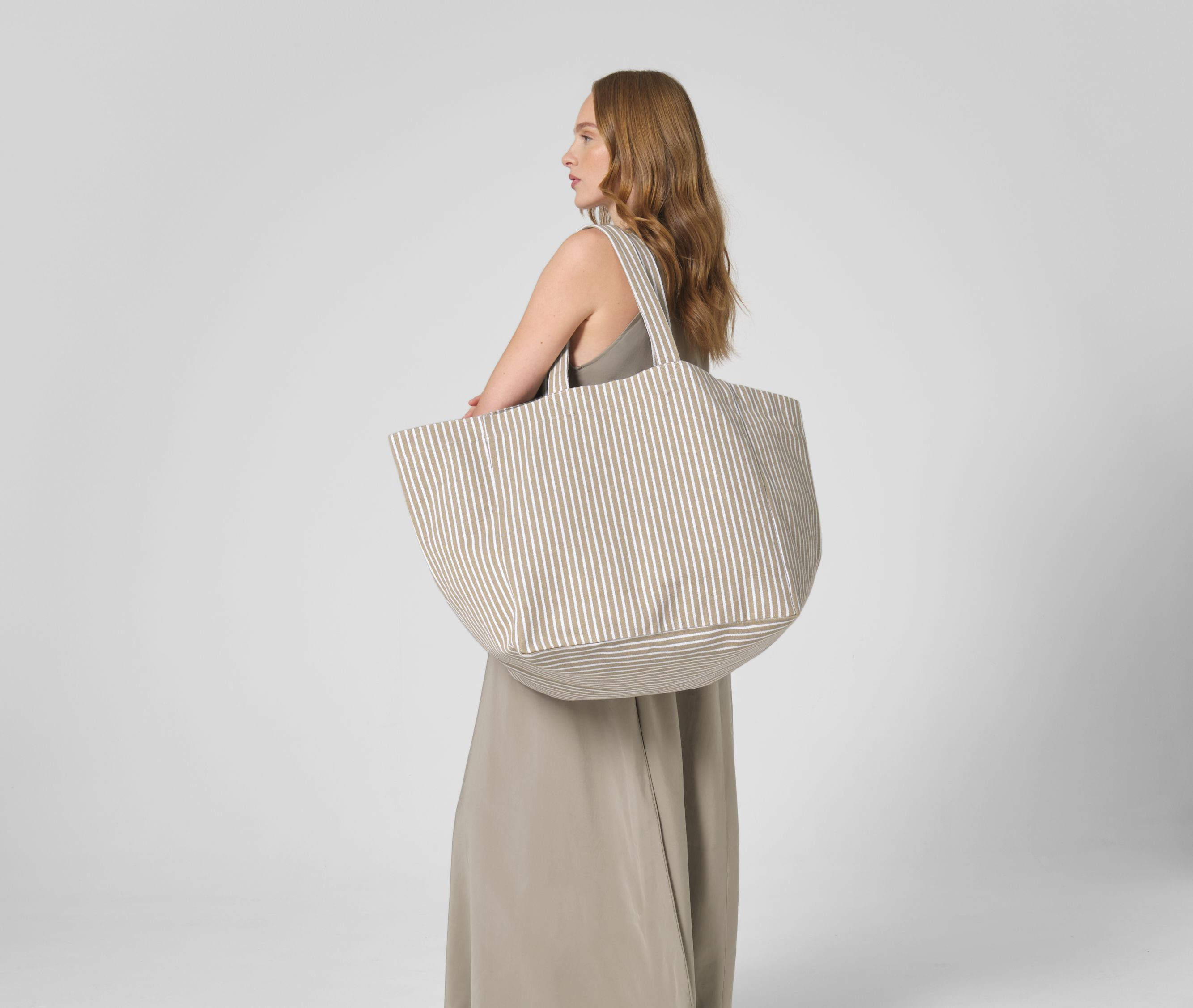 OVERSIZED BEACH BAG